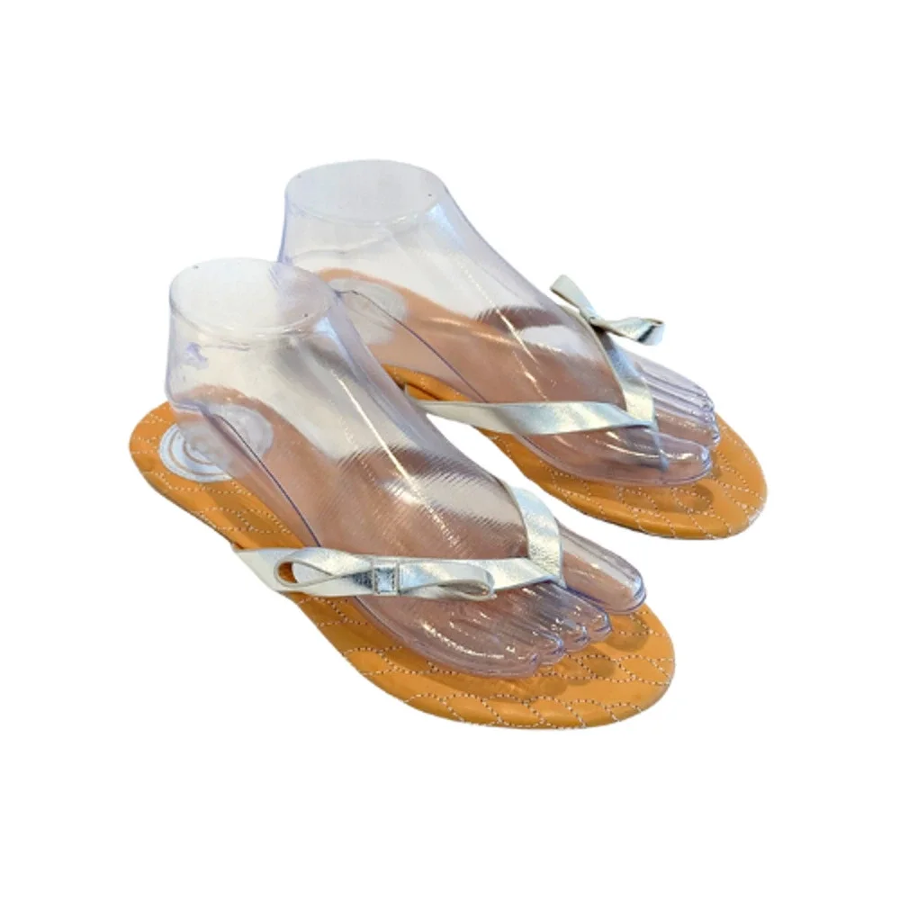 Cape Cod Shoe Supply Co Thongs Flip Flops Leather Metallic Silver Women’s Size 8